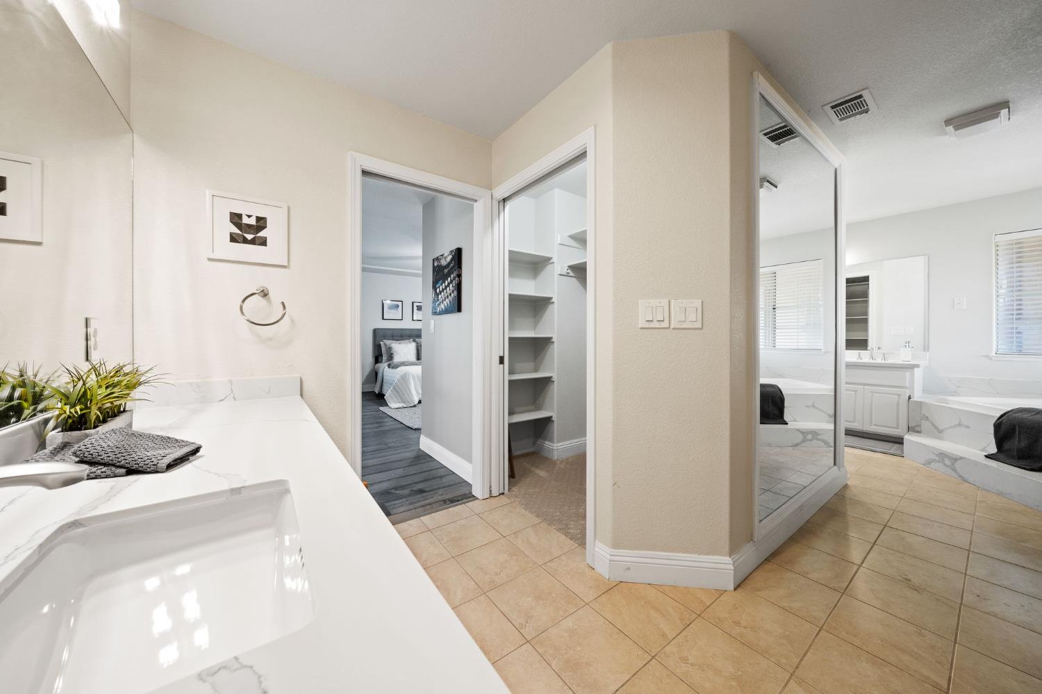 6312 Skittone Rd, Modesto, CA 95356