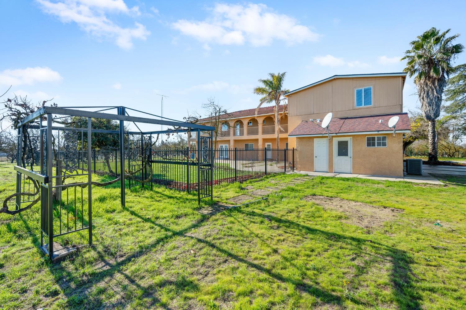 6312 Skittone Rd, Modesto, CA 95356