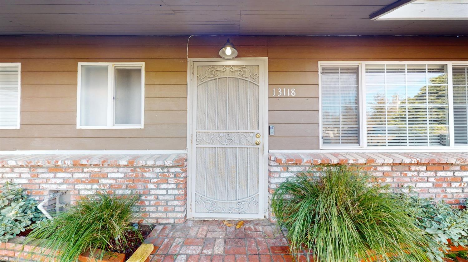 13118 6th St, Hickman, CA 95323