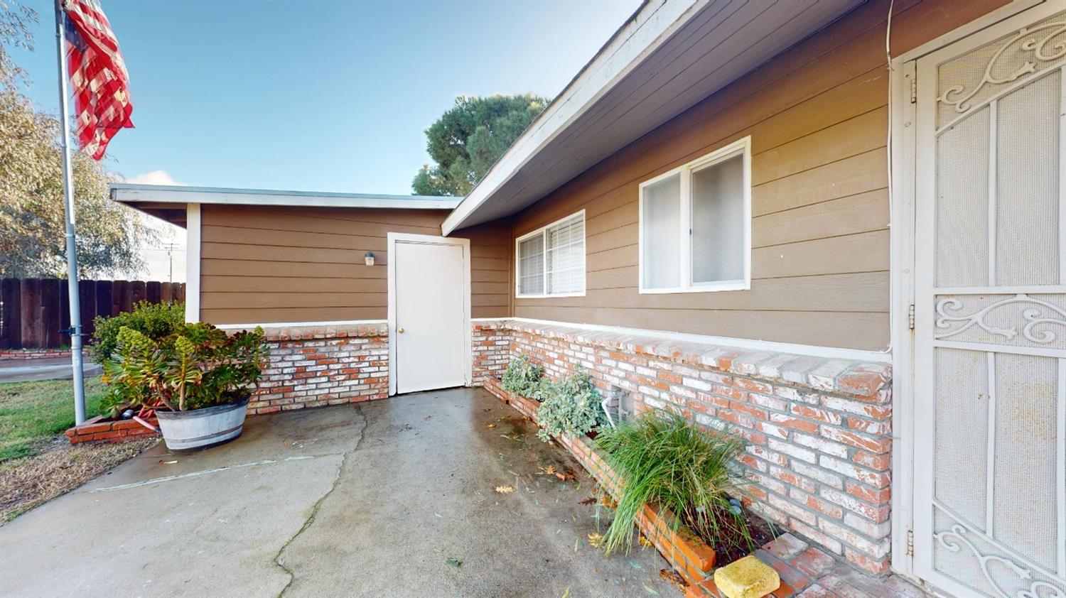 13118 6th St, Hickman, CA 95323