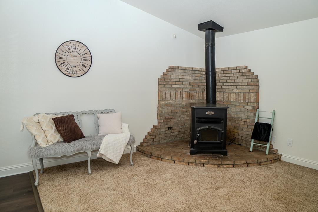 13118 6th St, Hickman, CA 95323