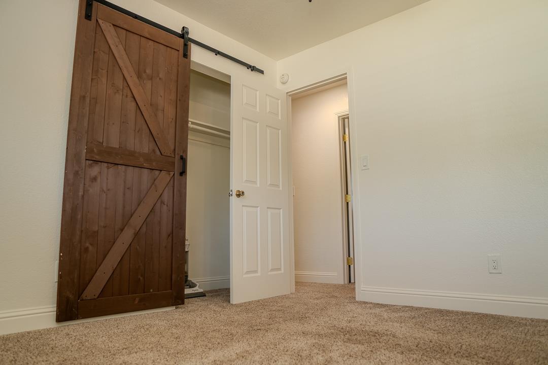 13118 6th St, Hickman, CA 95323