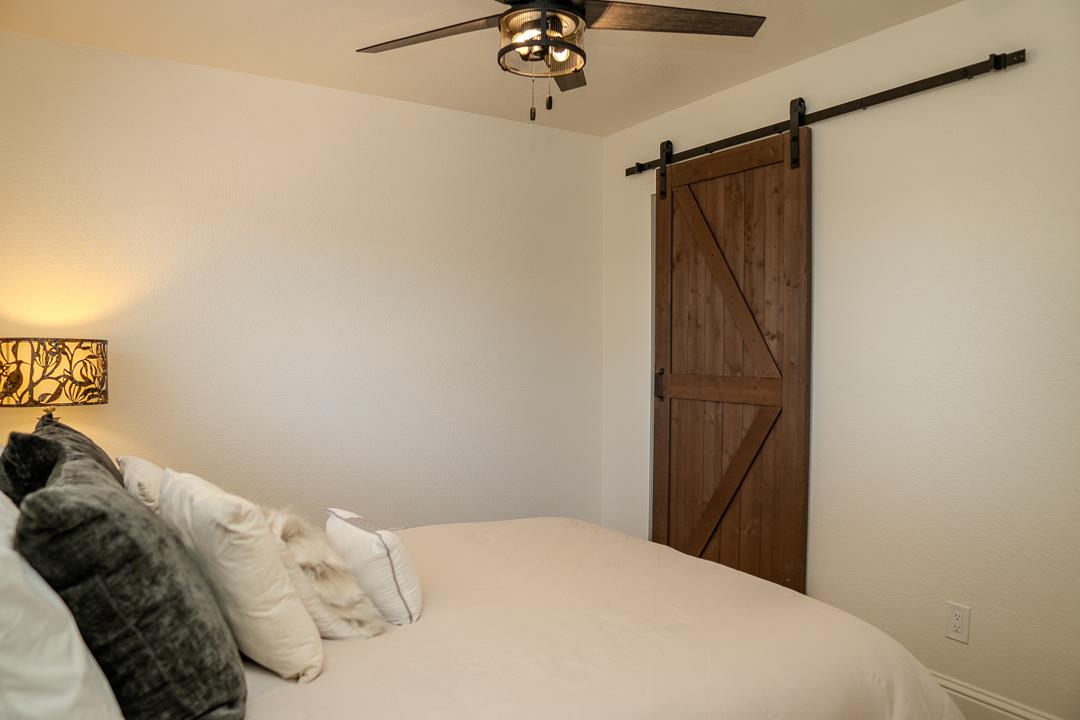 13118 6th St, Hickman, CA 95323