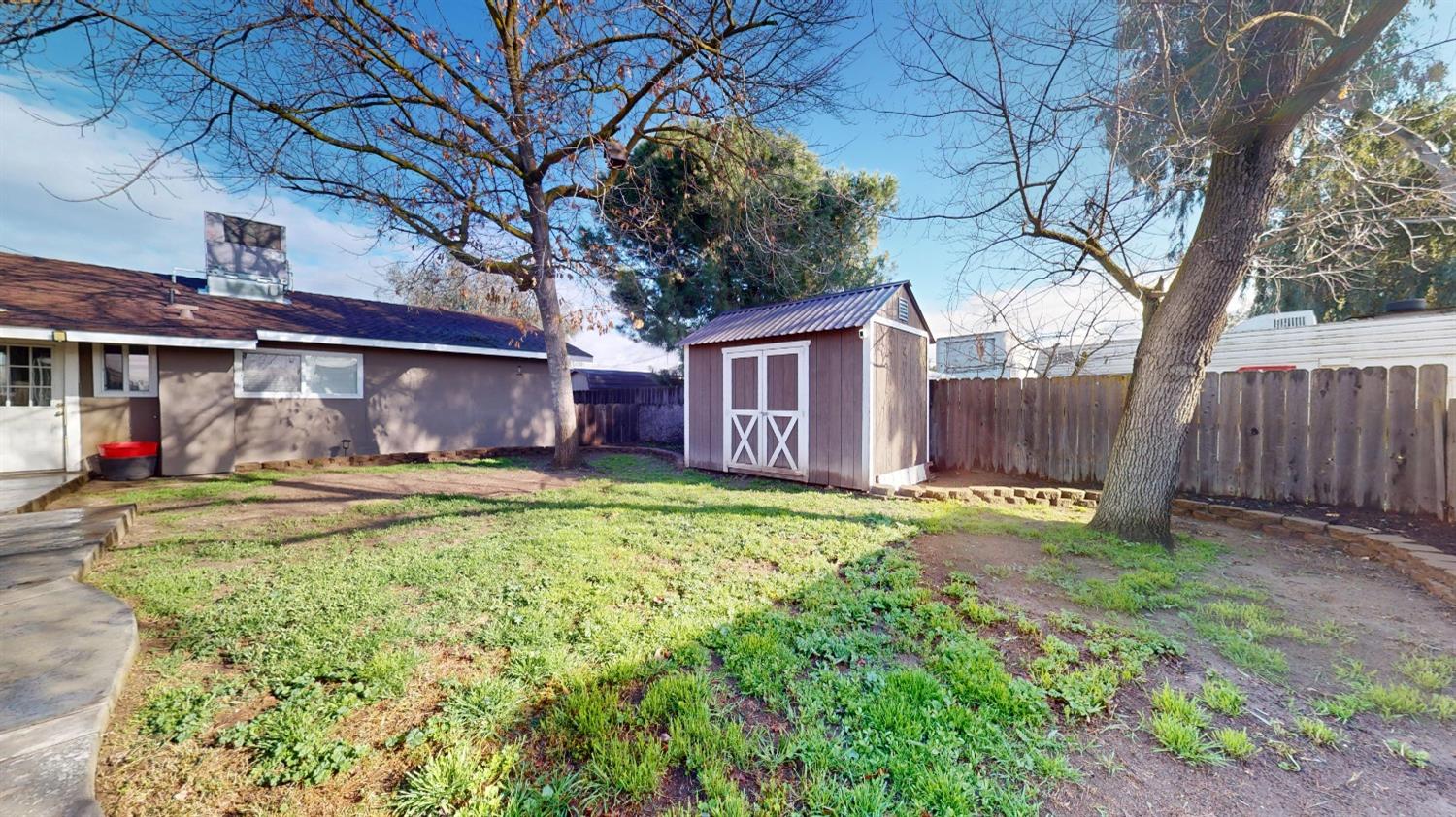 13118 6th St, Hickman, CA 95323