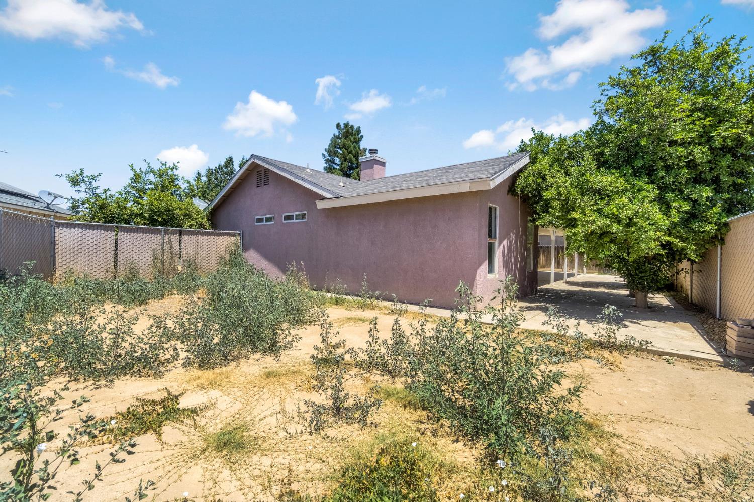 5140 E Belgravia Ave, Fresno, CA 93725