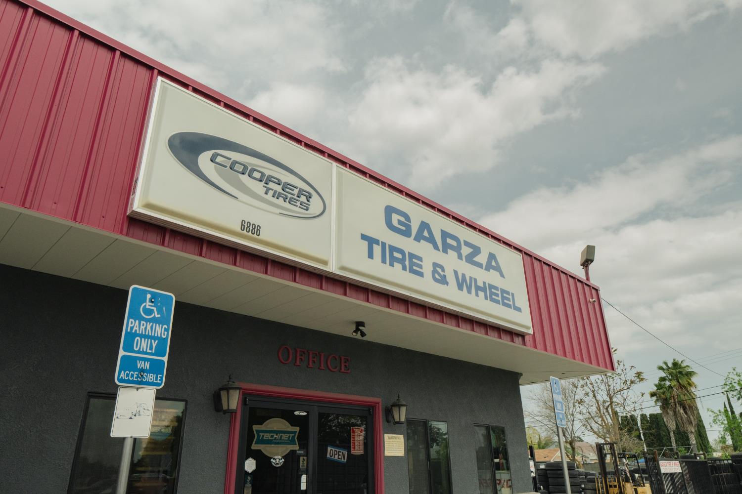 6886 Santa Fe Dr, Winton, CA 95388