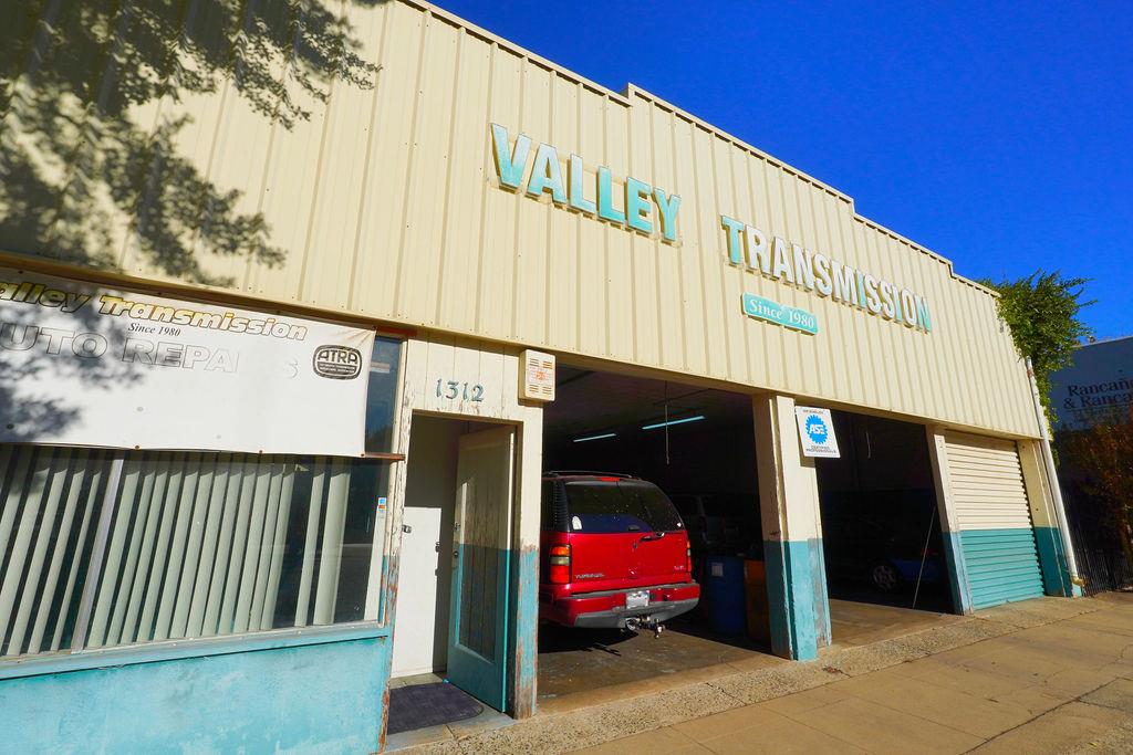 1312 10th St, Modesto, CA 95354