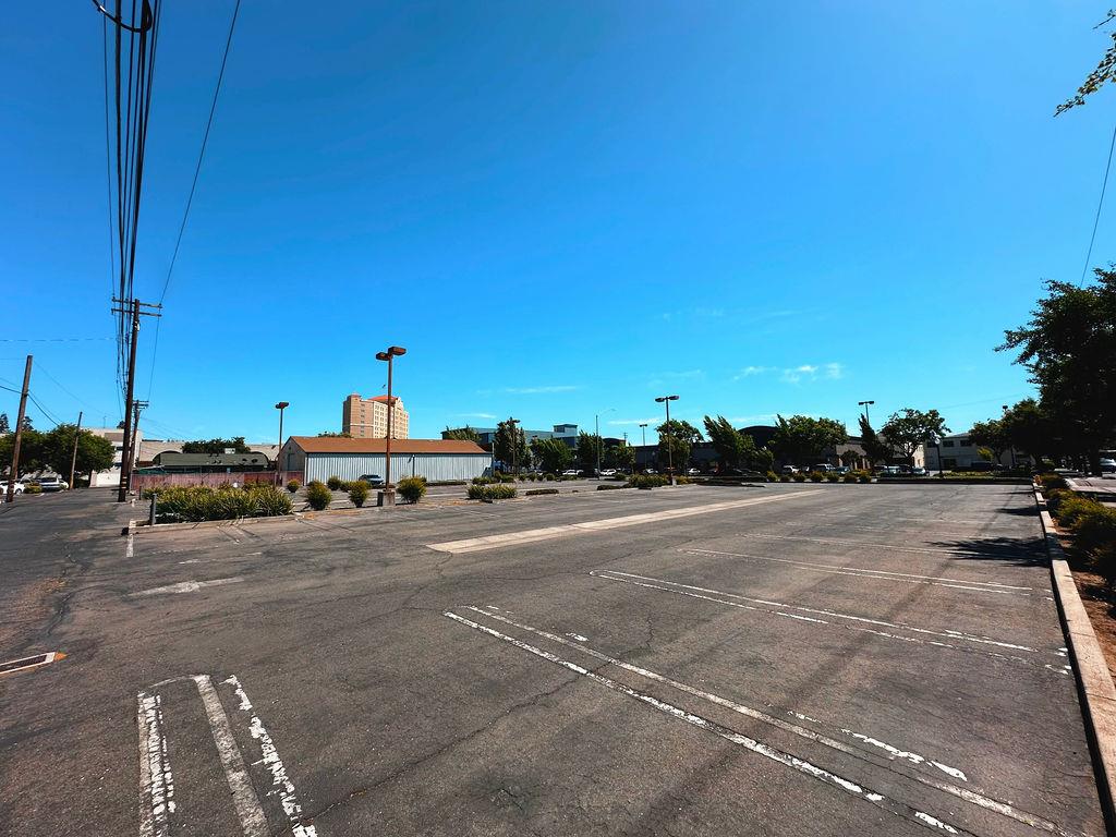 1312 10th St, Modesto, CA 95354