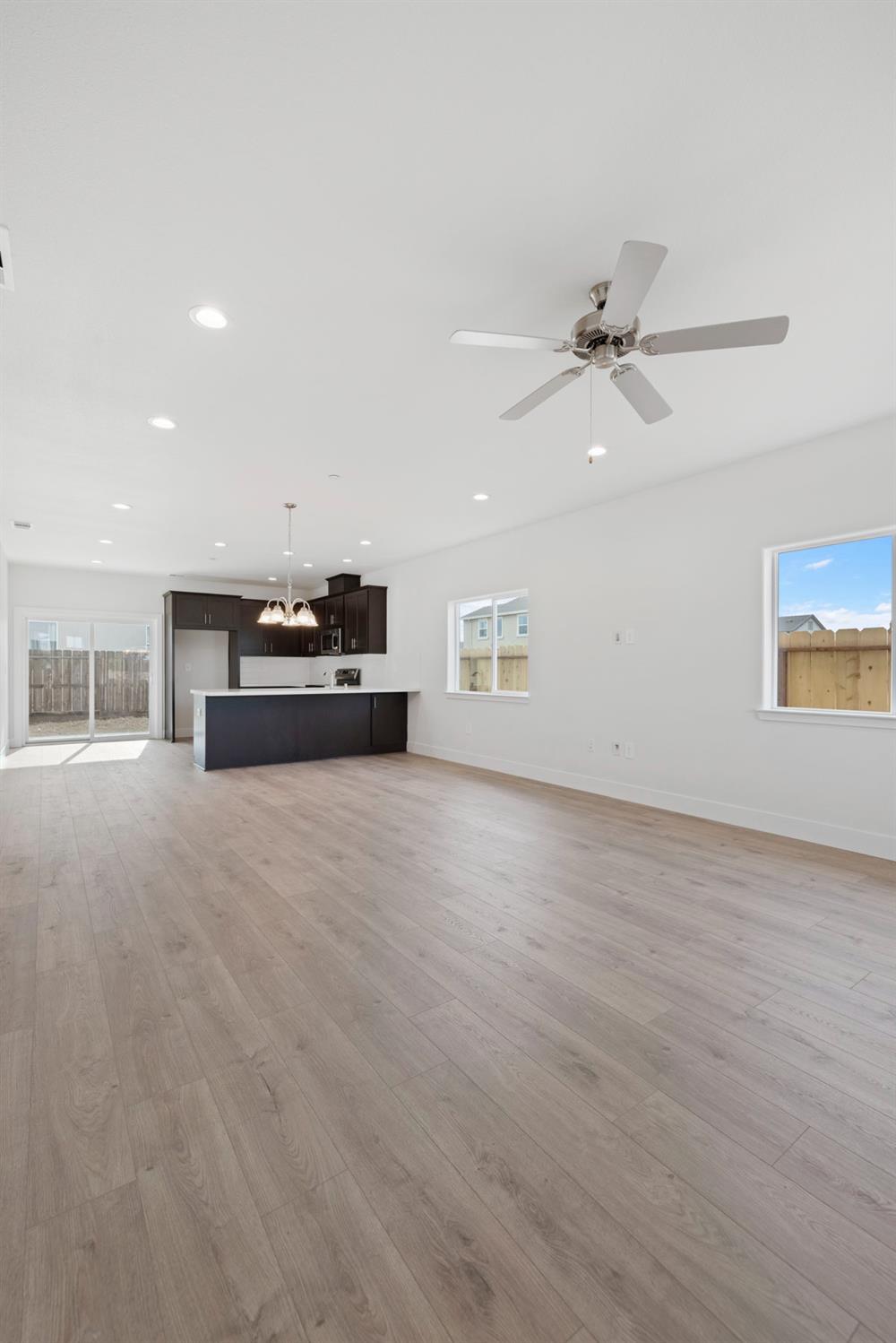 1852 Lovejoy Pl, Manteca, CA 95337