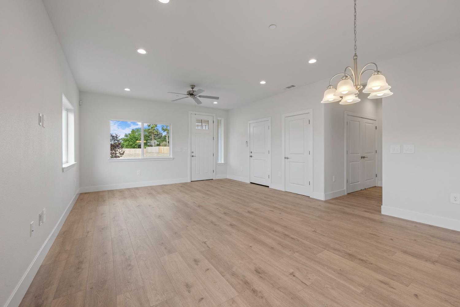 1852 Lovejoy Pl, Manteca, CA 95337