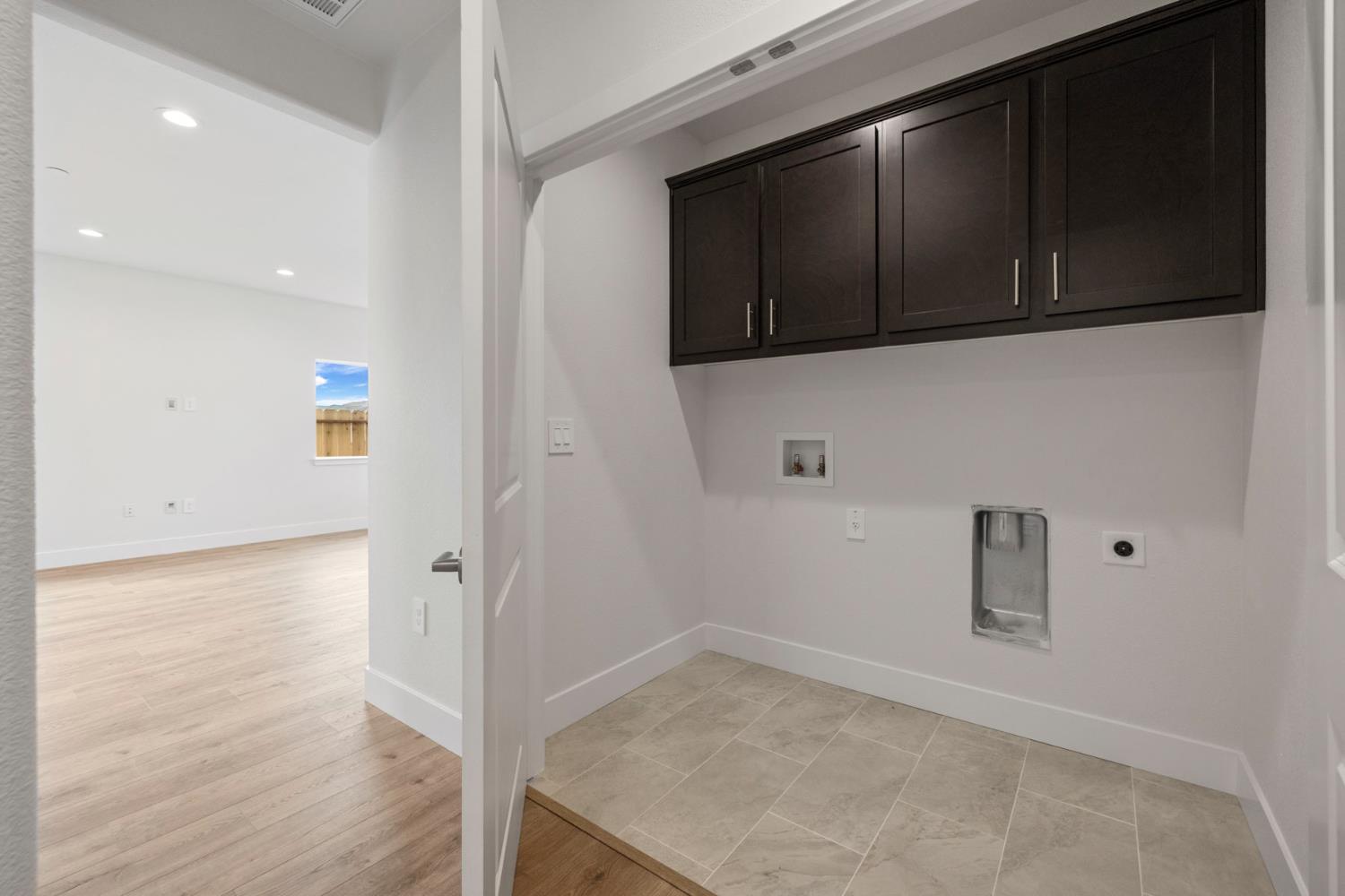 1852 Lovejoy Pl, Manteca, CA 95337