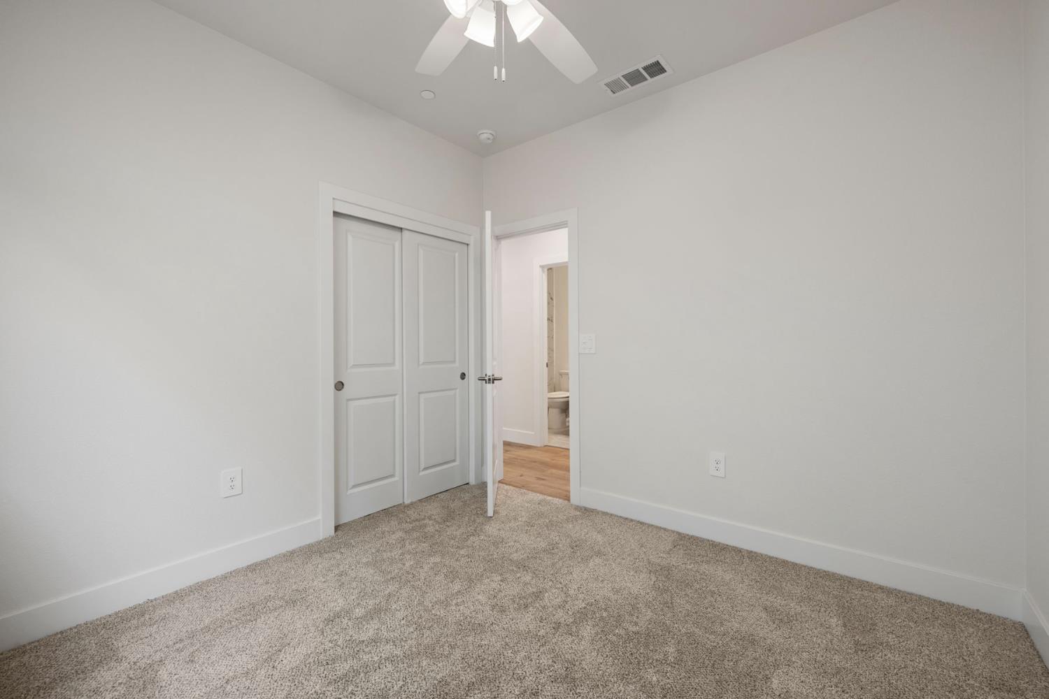 1852 Lovejoy Pl, Manteca, CA 95337