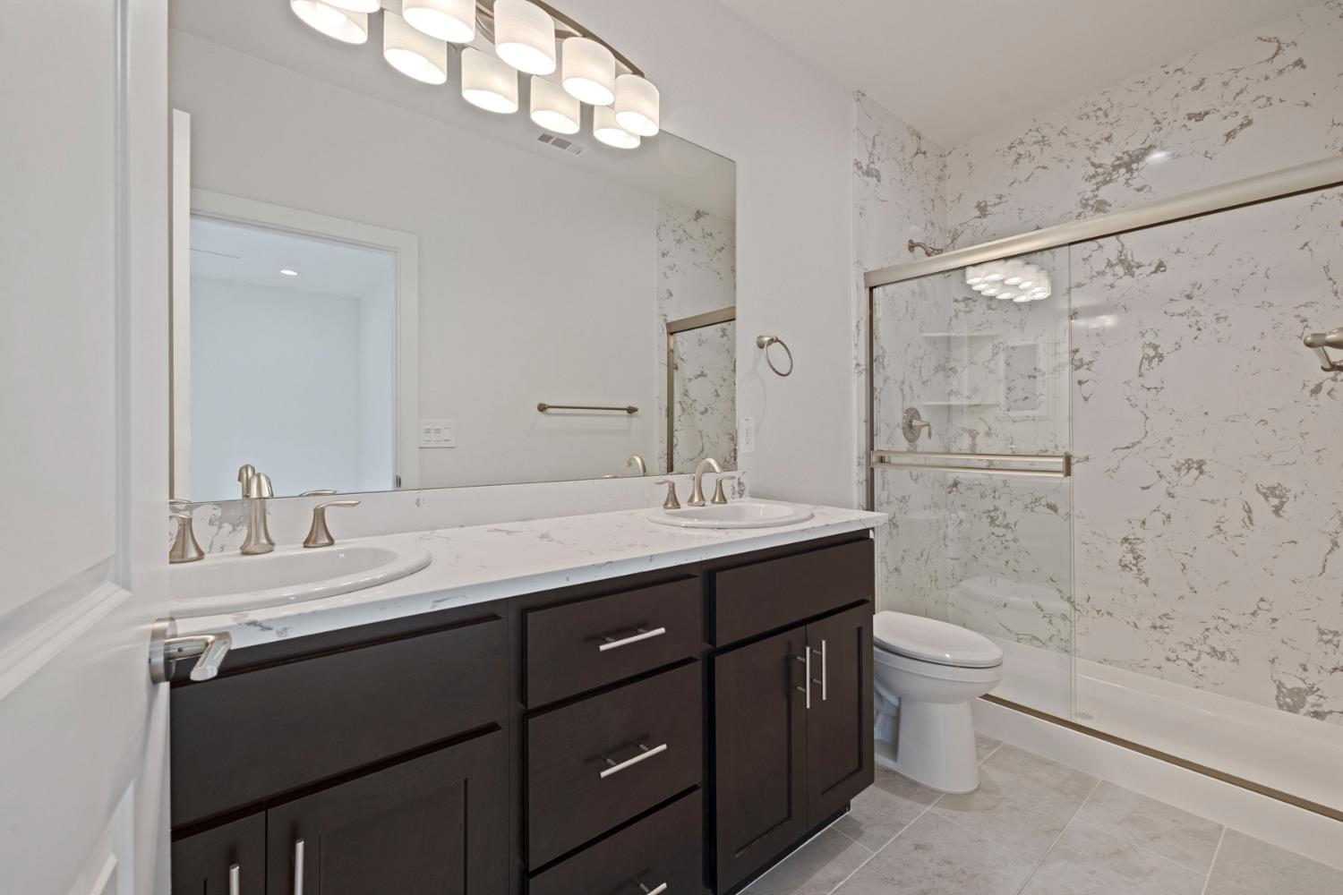 1852 Lovejoy Pl, Manteca, CA 95337