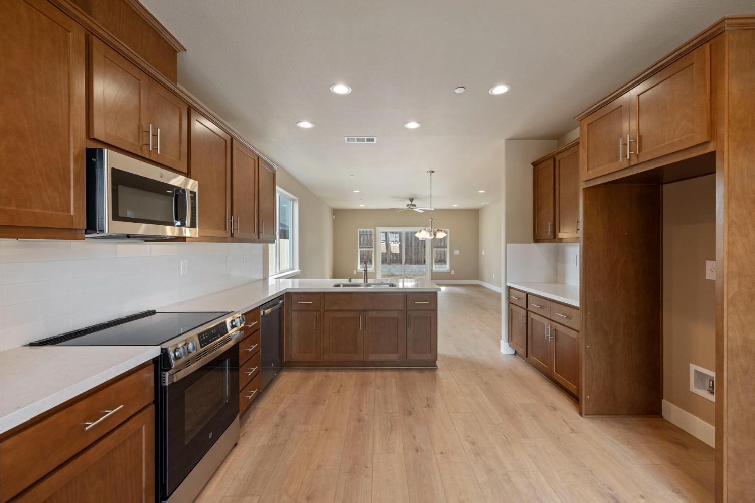 1818 Lovejoy Pl, Manteca, CA 95337