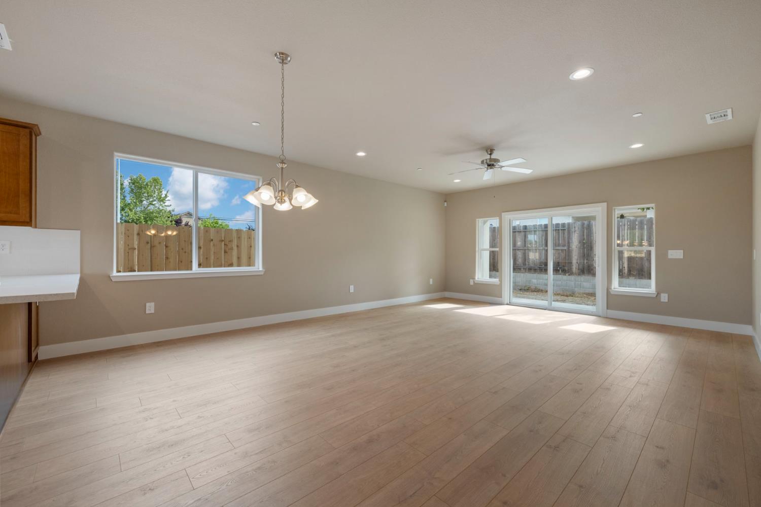 1818 Lovejoy Pl, Manteca, CA 95337