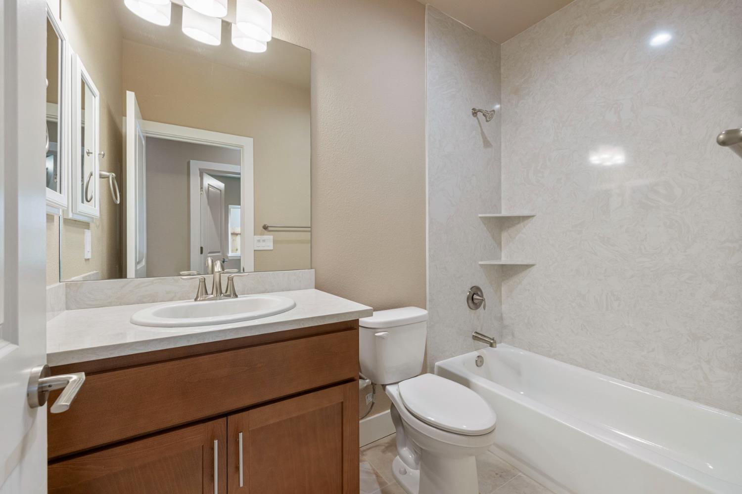 1818 Lovejoy Pl, Manteca, CA 95337