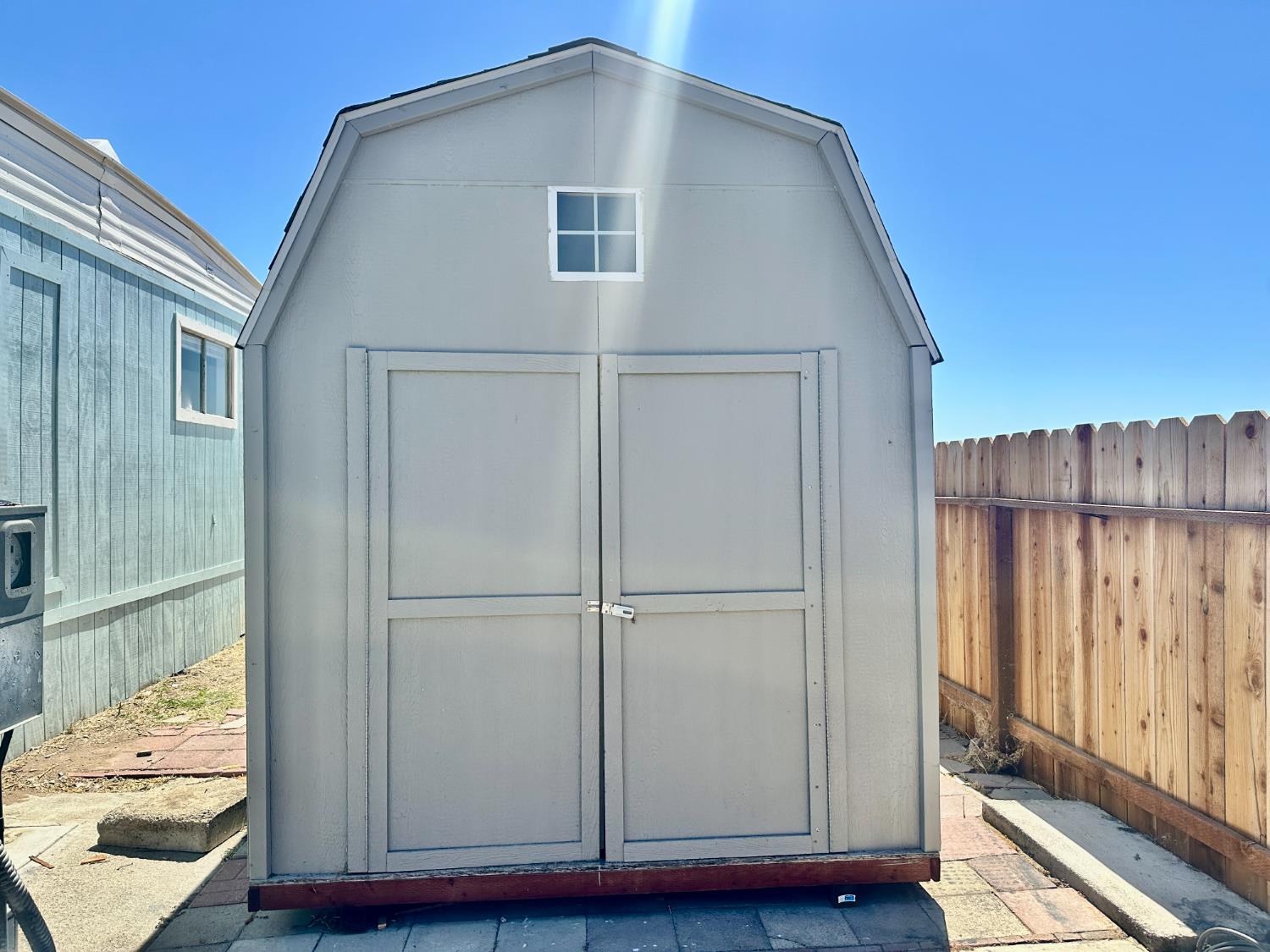 1830 E yosemite, Manteca, CA 95336