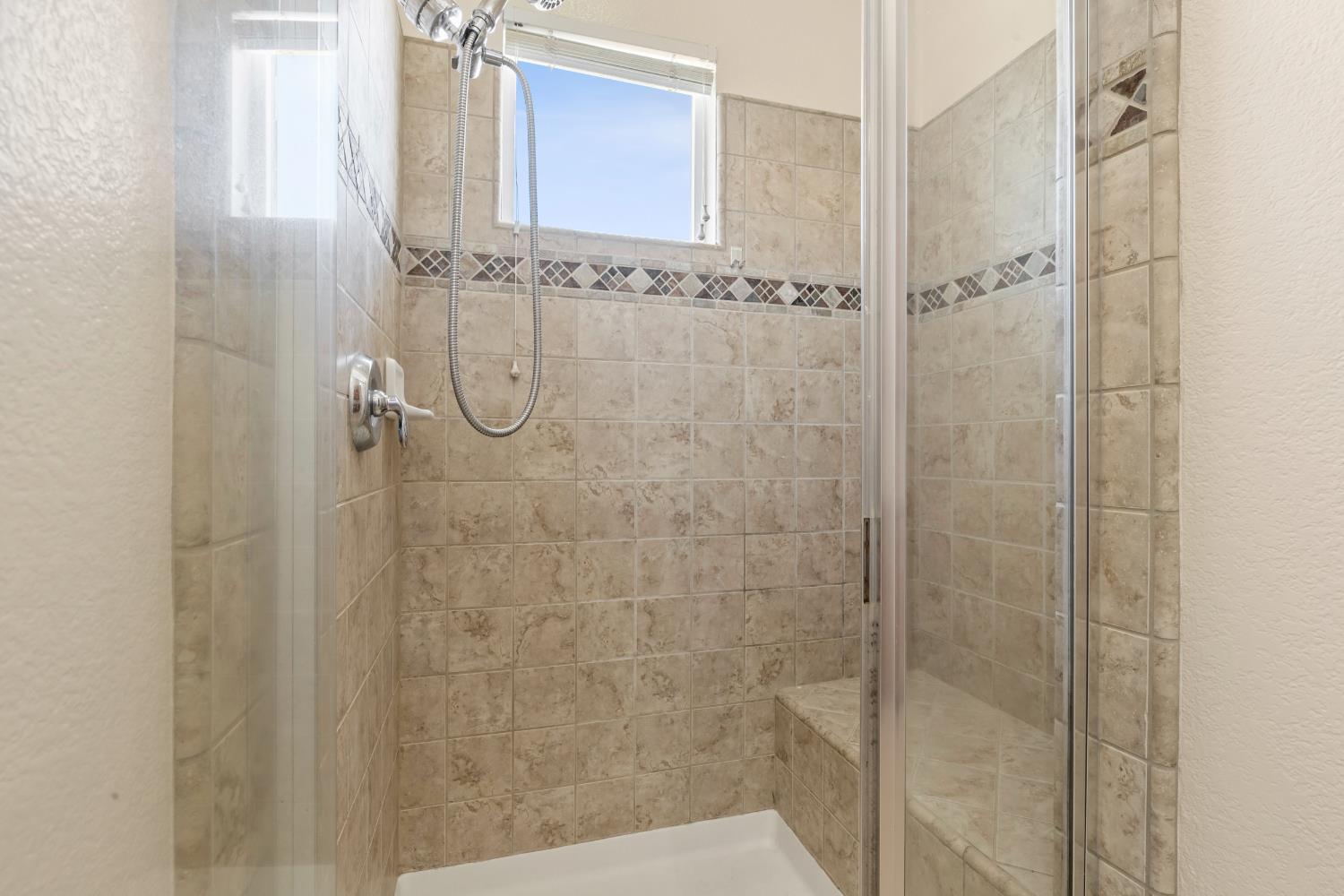 1175 Miel St, Manteca, CA 95337