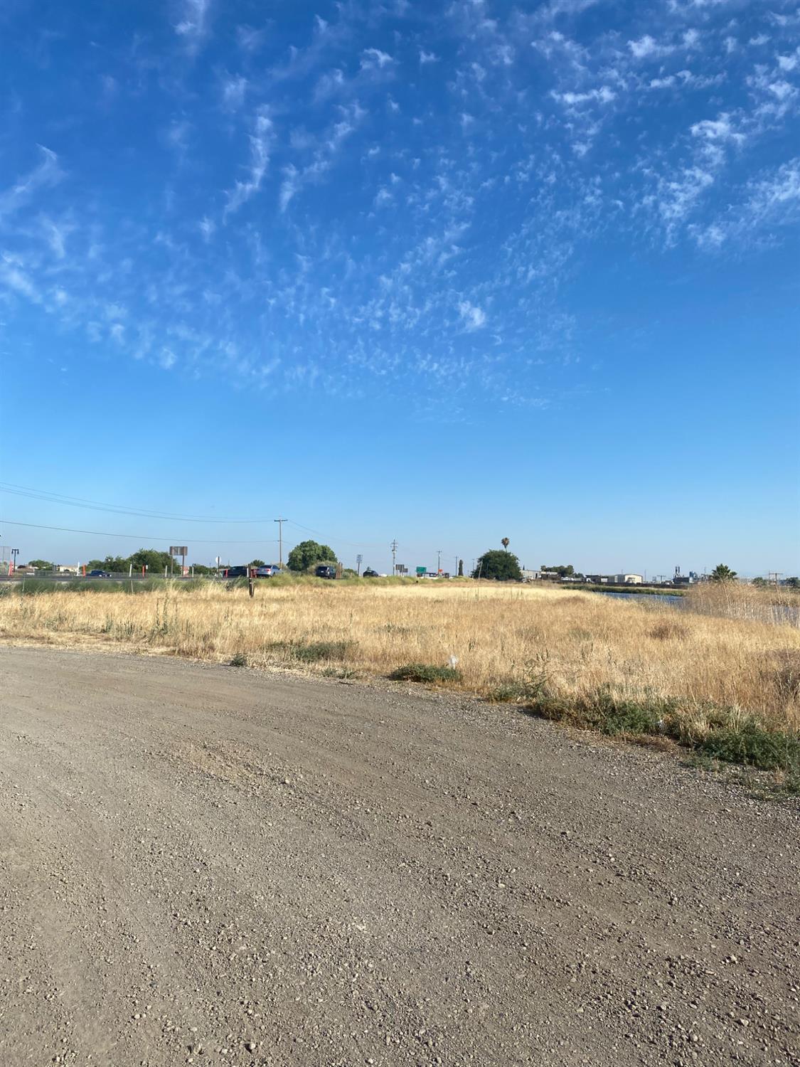 2206 N St, Firebaugh, CA 93622