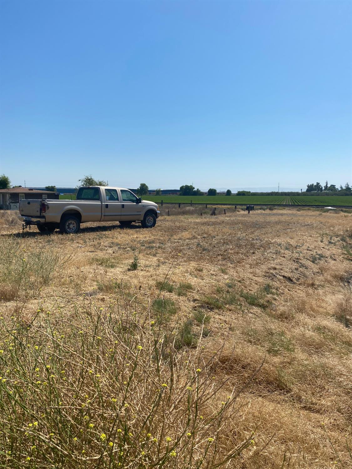 2206 N St, Firebaugh, CA 93622