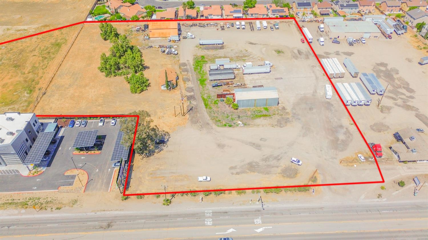 2524 E Pacheco Blvd, Los Banos, CA 93635