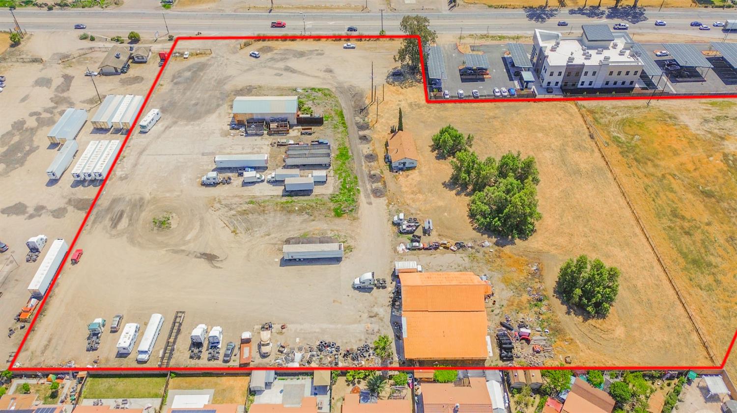 2524 E Pacheco Blvd, Los Banos, CA 93635