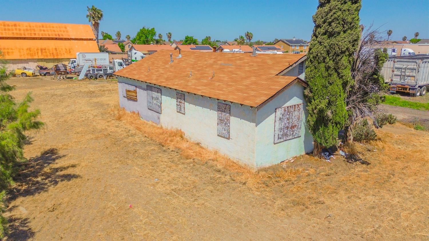 2524 E Pacheco Blvd, Los Banos, CA 93635