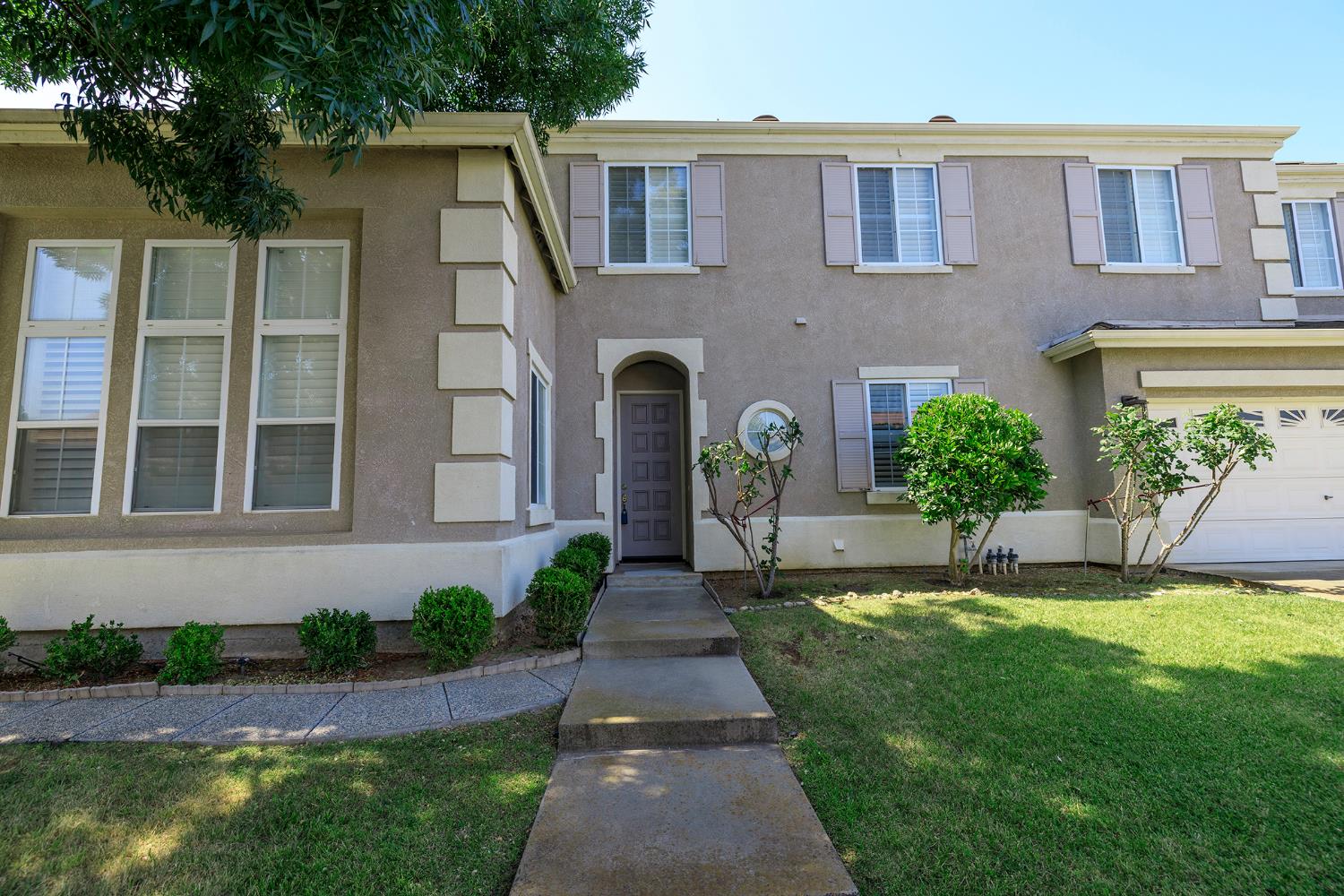 3216 Allan Adale Dr, Modesto, CA 95355