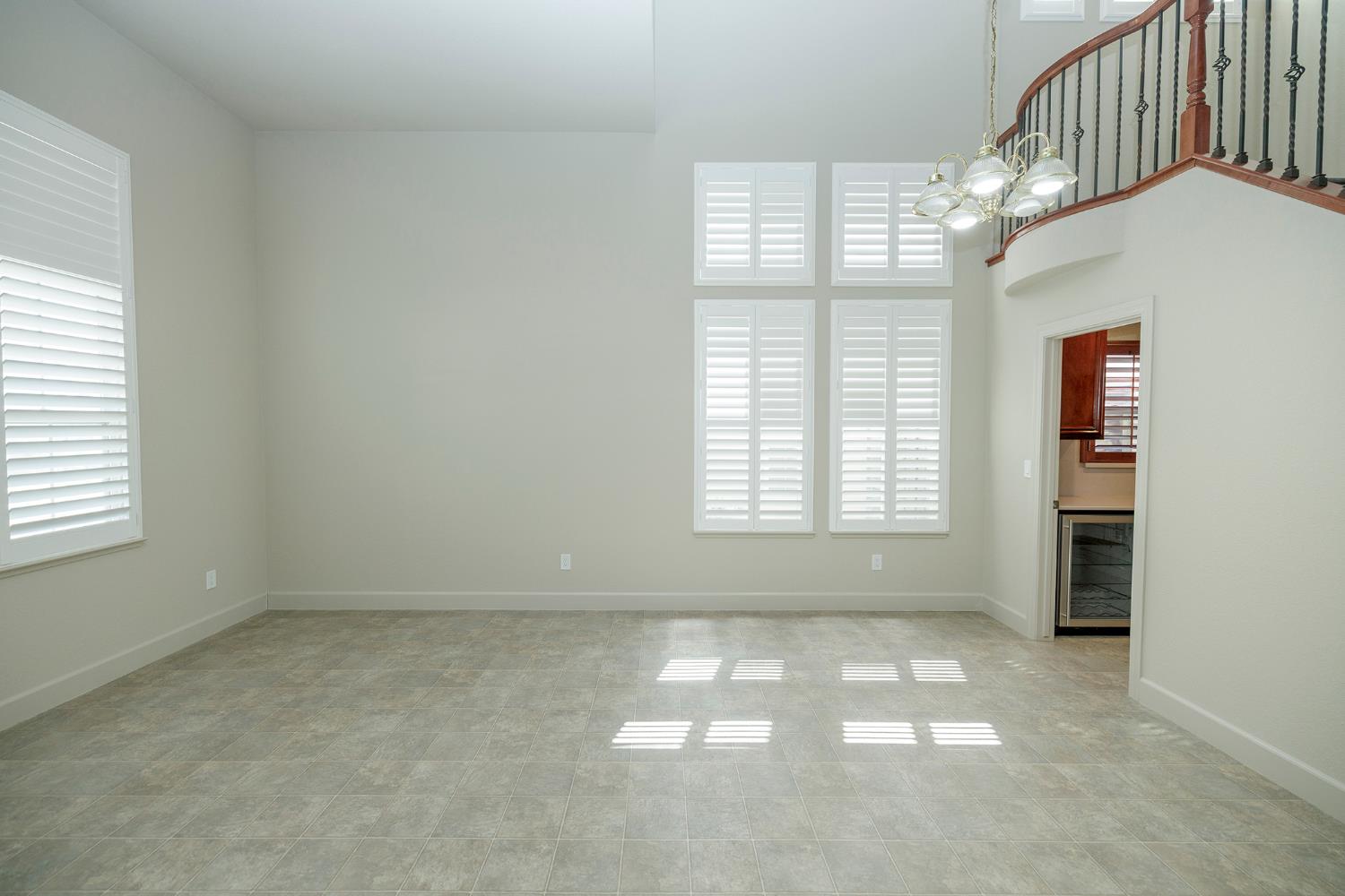 3216 Allan Adale Dr, Modesto, CA 95355