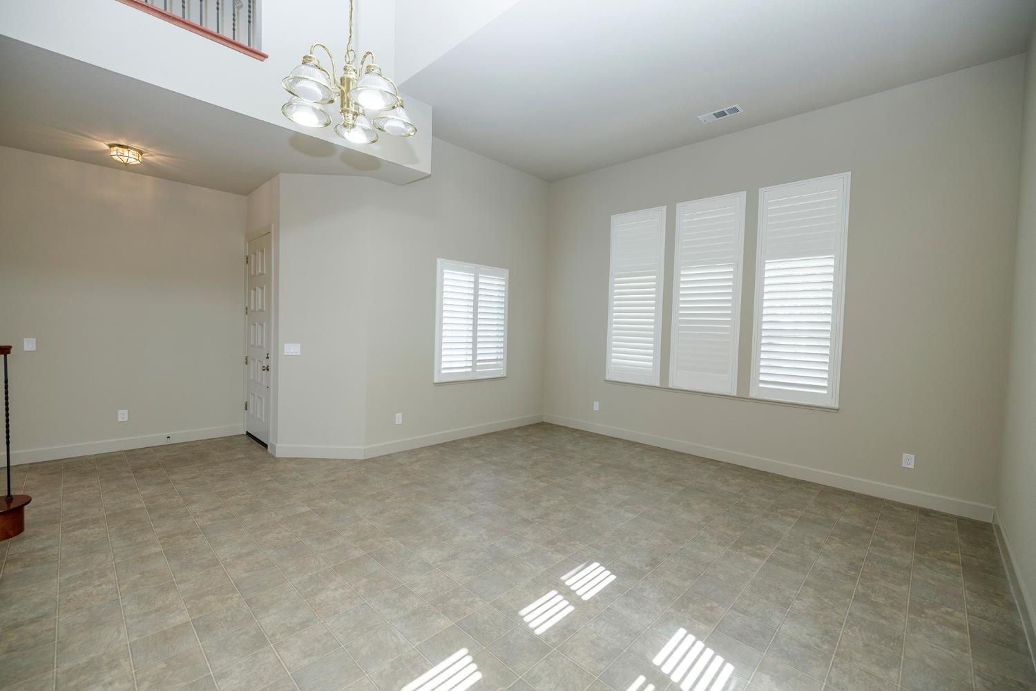 3216 Allan Adale Dr, Modesto, CA 95355