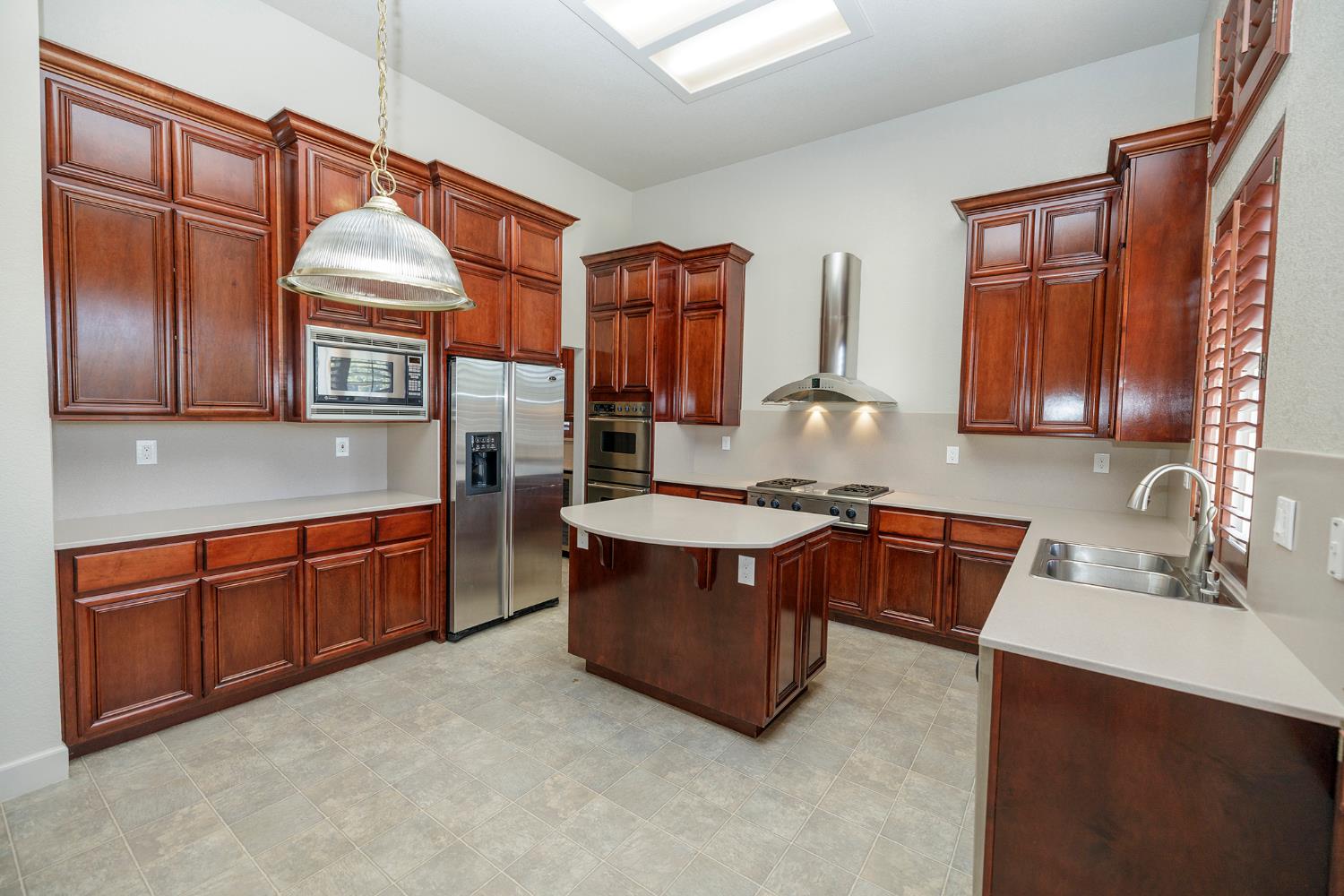 3216 Allan Adale Dr, Modesto, CA 95355