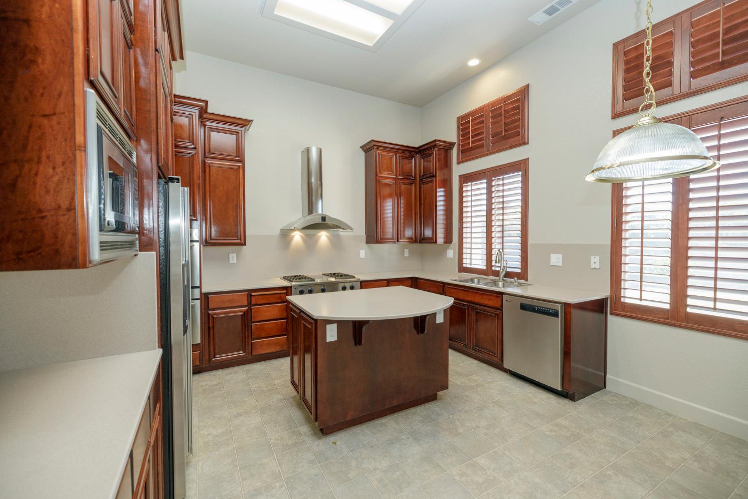 3216 Allan Adale Dr, Modesto, CA 95355