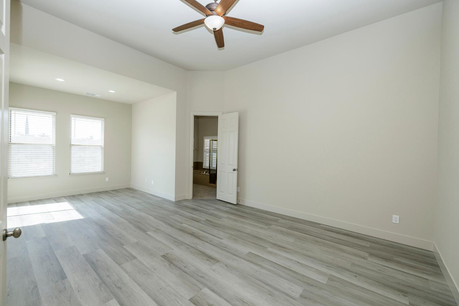 3216 Allan Adale Dr, Modesto, CA 95355