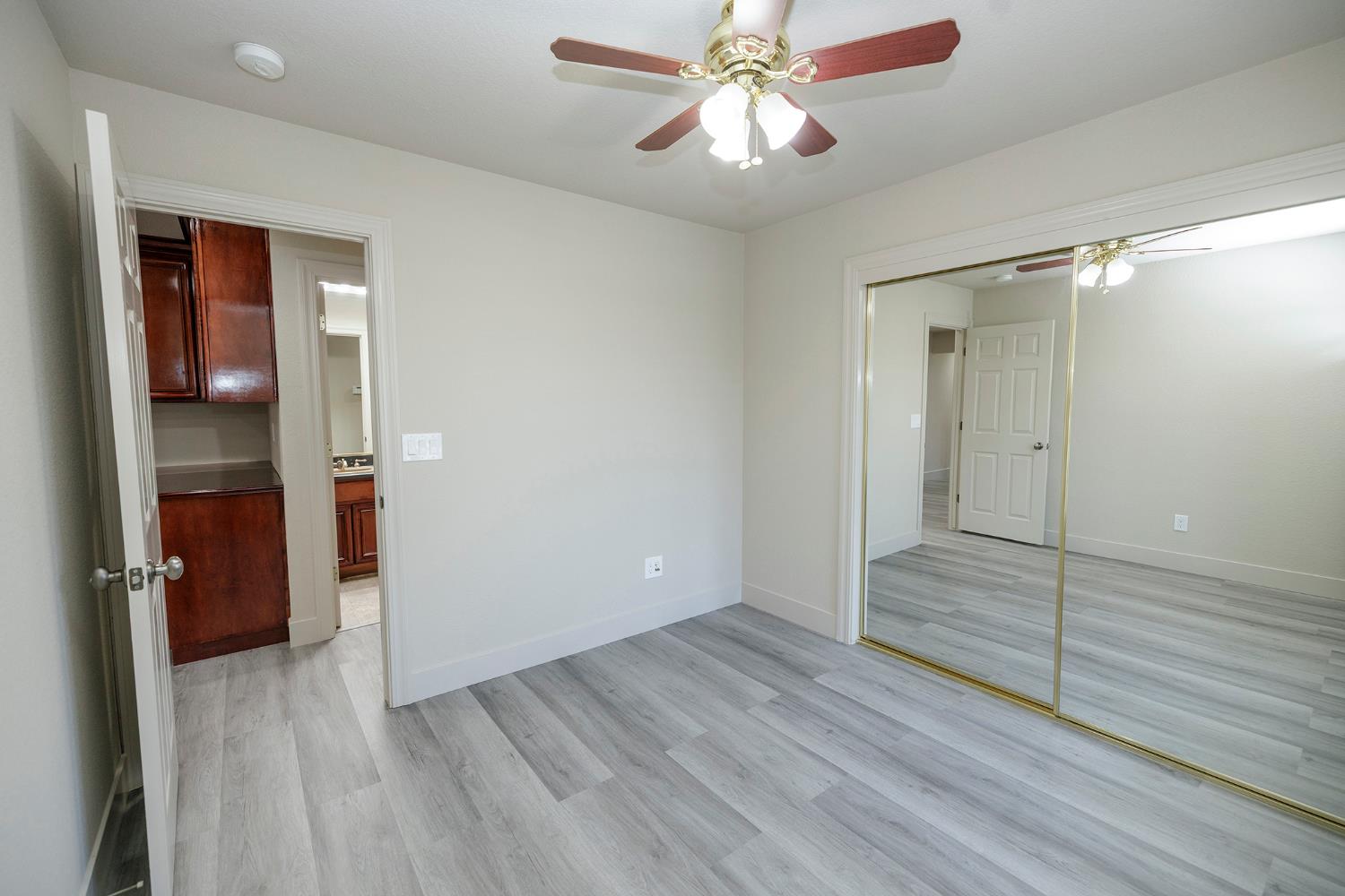 3216 Allan Adale Dr, Modesto, CA 95355