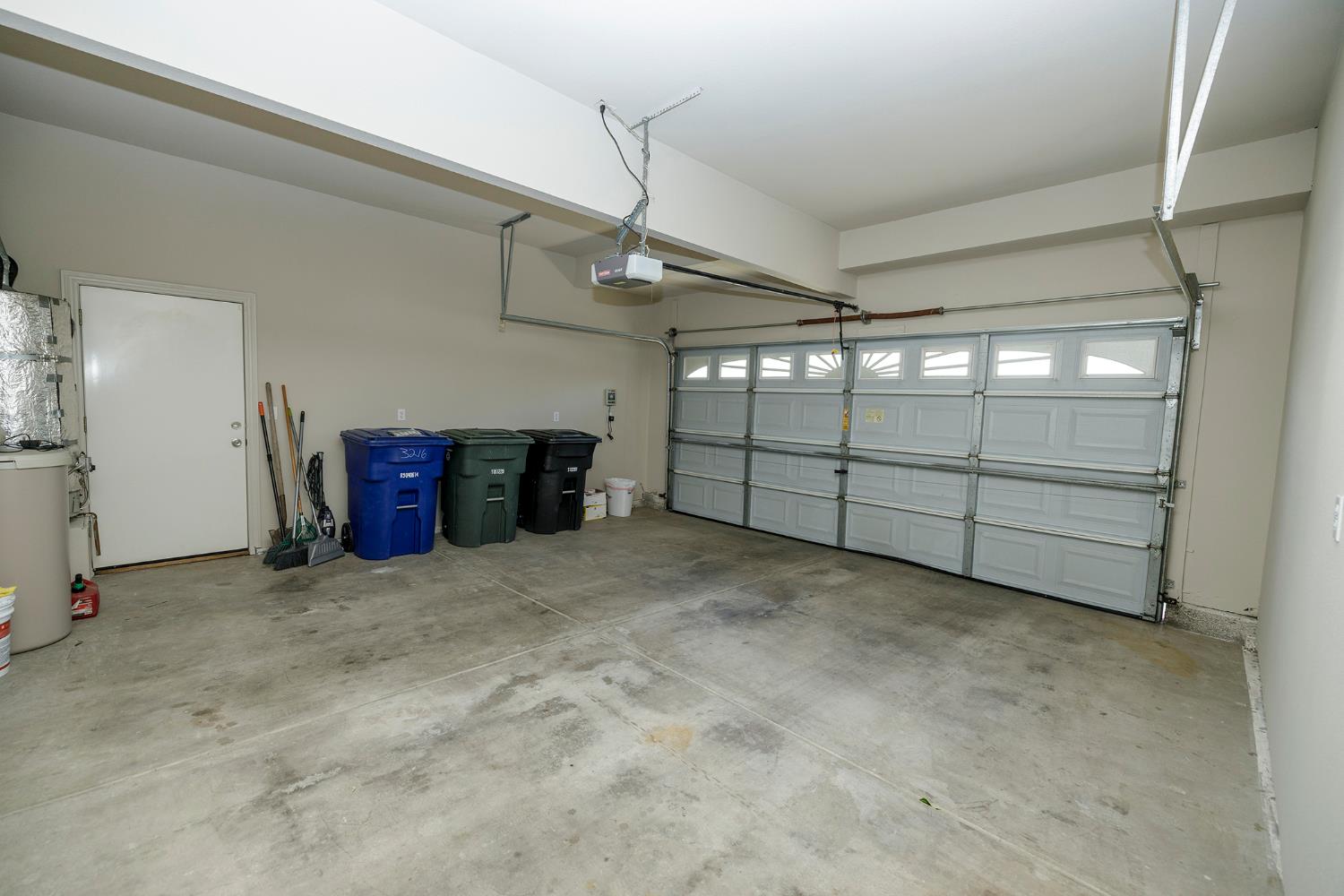 3216 Allan Adale Dr, Modesto, CA 95355