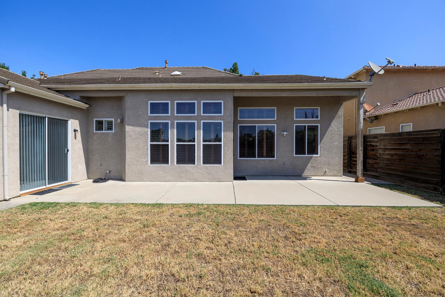 3216 Allan Adale Dr, Modesto, CA 95355