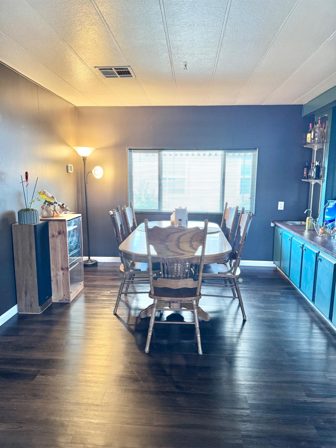 2621 Prescott Rd #242, Modesto, CA 95350