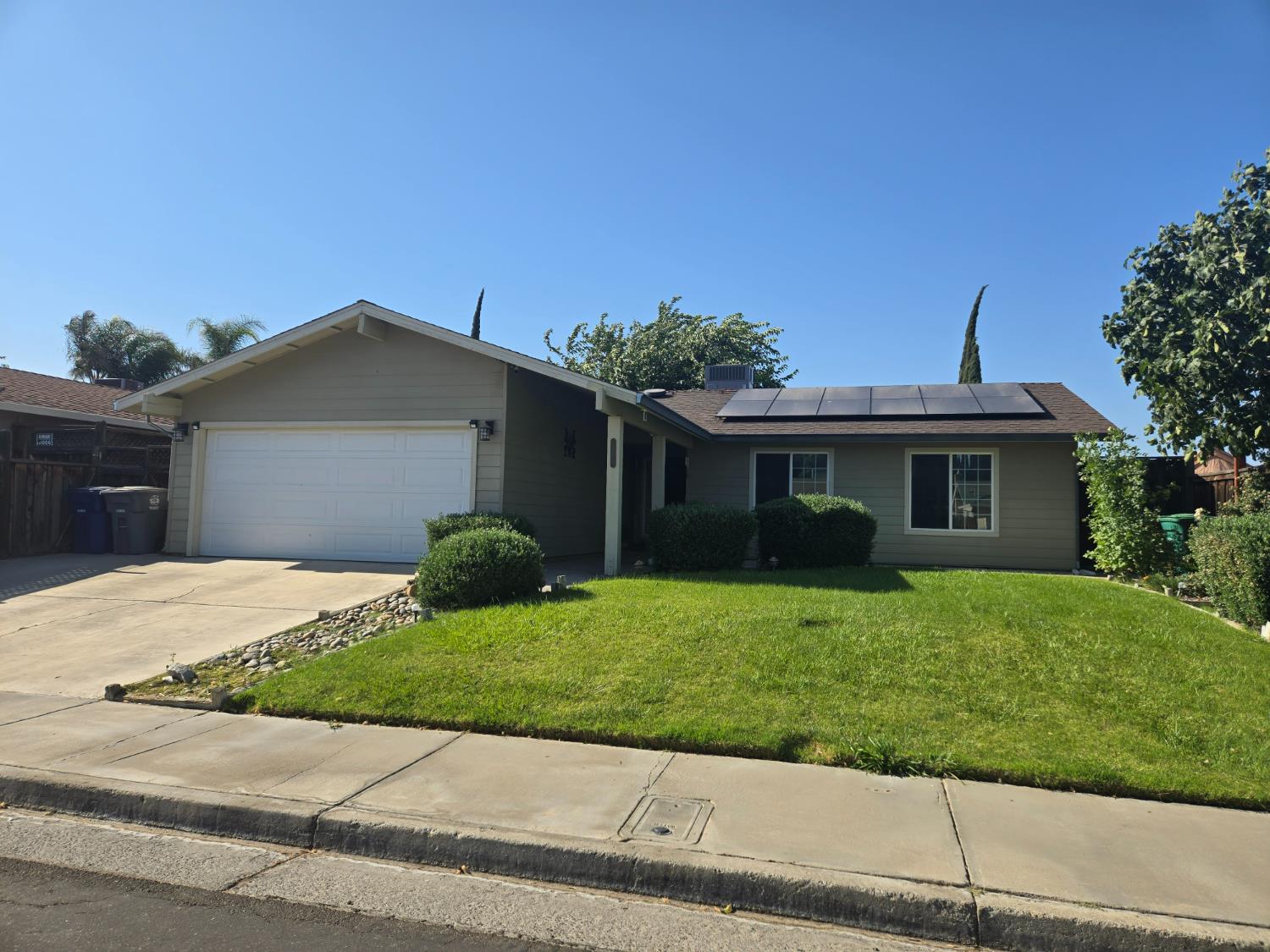 1364 Dove St, Los Banos, CA 93635