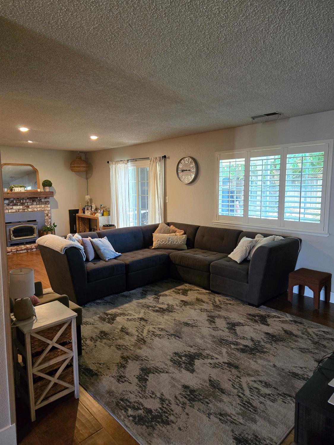 1364 Dove St, Los Banos, CA 93635