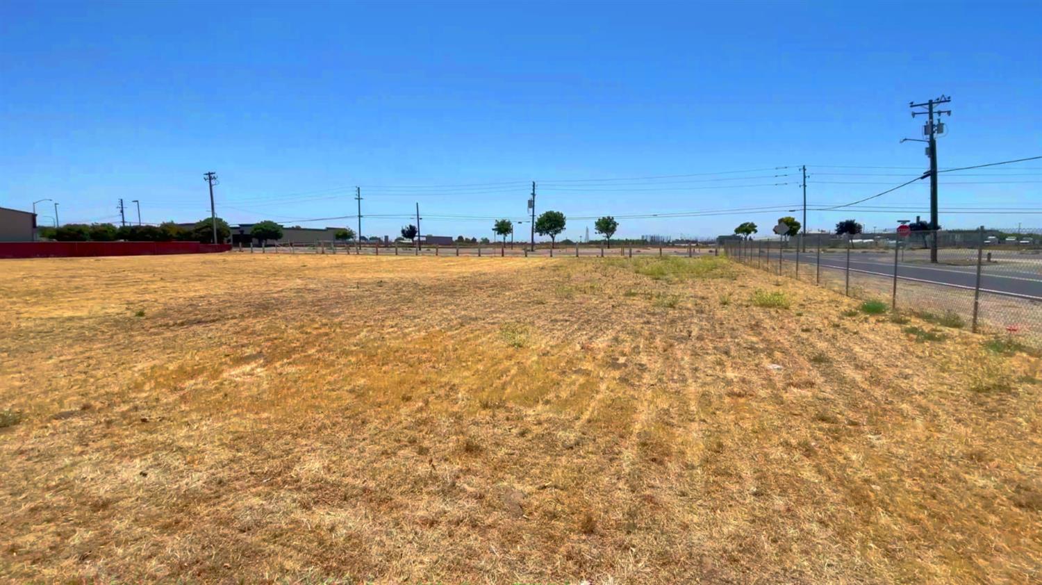 140 Swanson Rd, Manteca, CA 95337