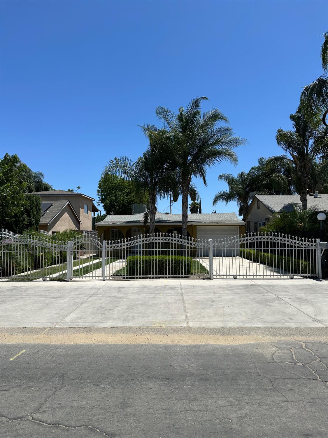 1826 Seattle St, Modesto, CA 95358