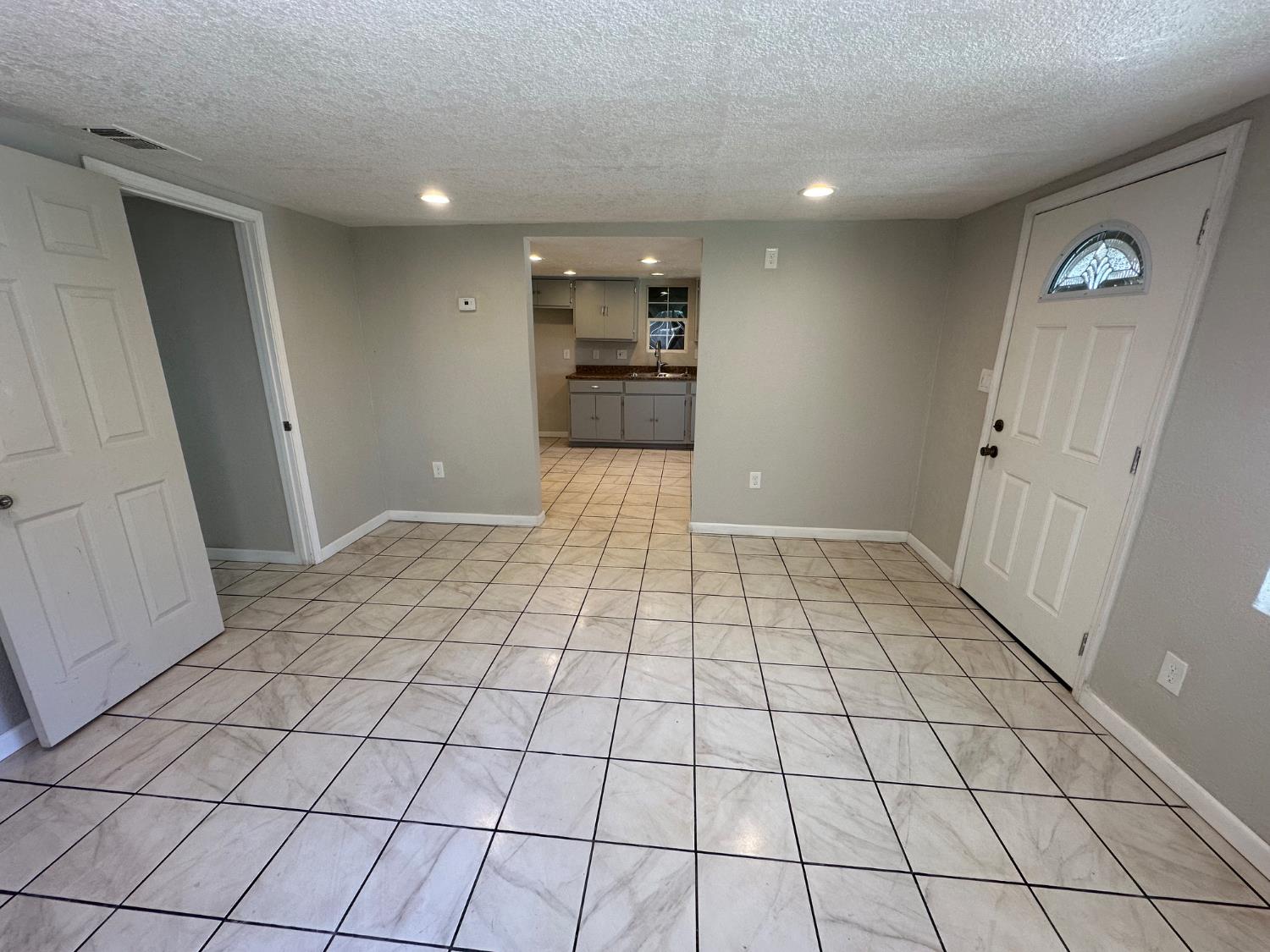 1826 Seattle St, Modesto, CA 95358