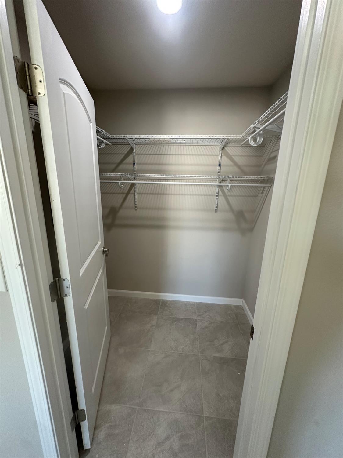 1826 Seattle St, Modesto, CA 95358