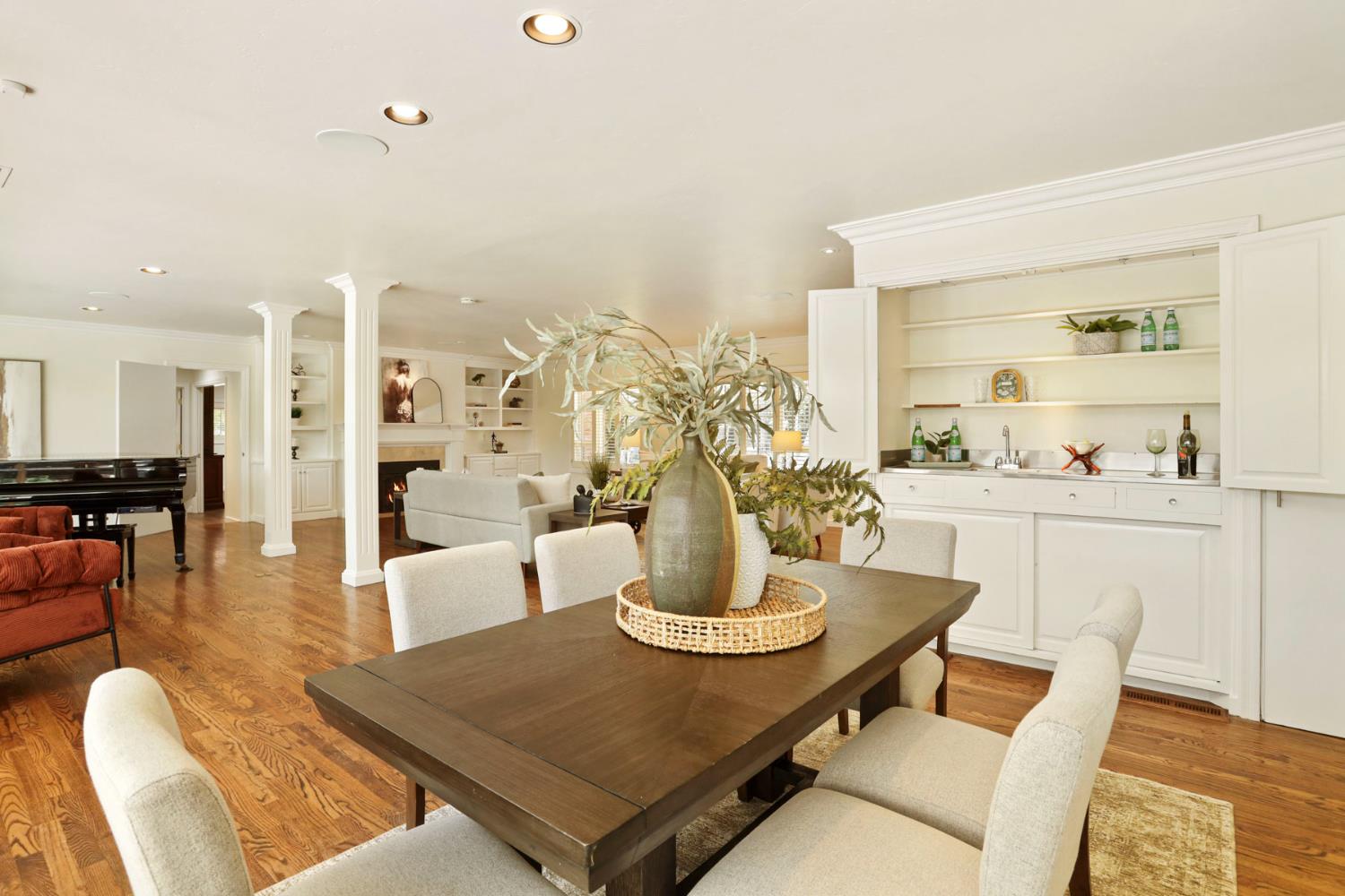 1330 Magnolia Ave, Modesto, CA 95350