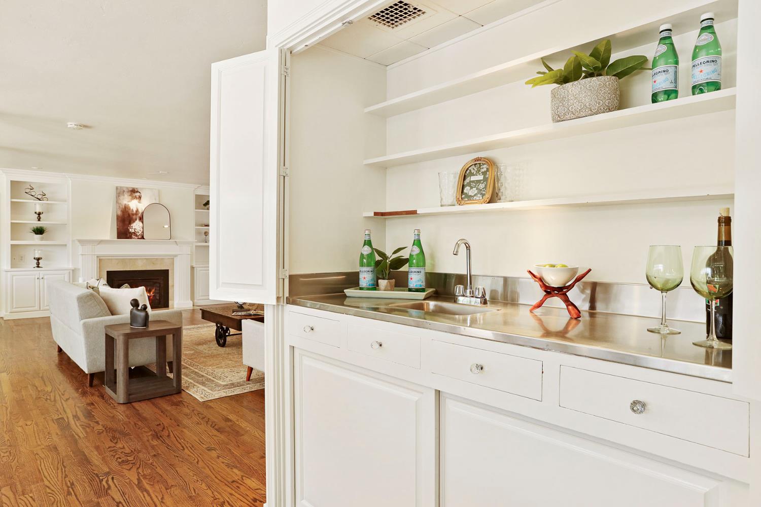 1330 Magnolia Ave, Modesto, CA 95350