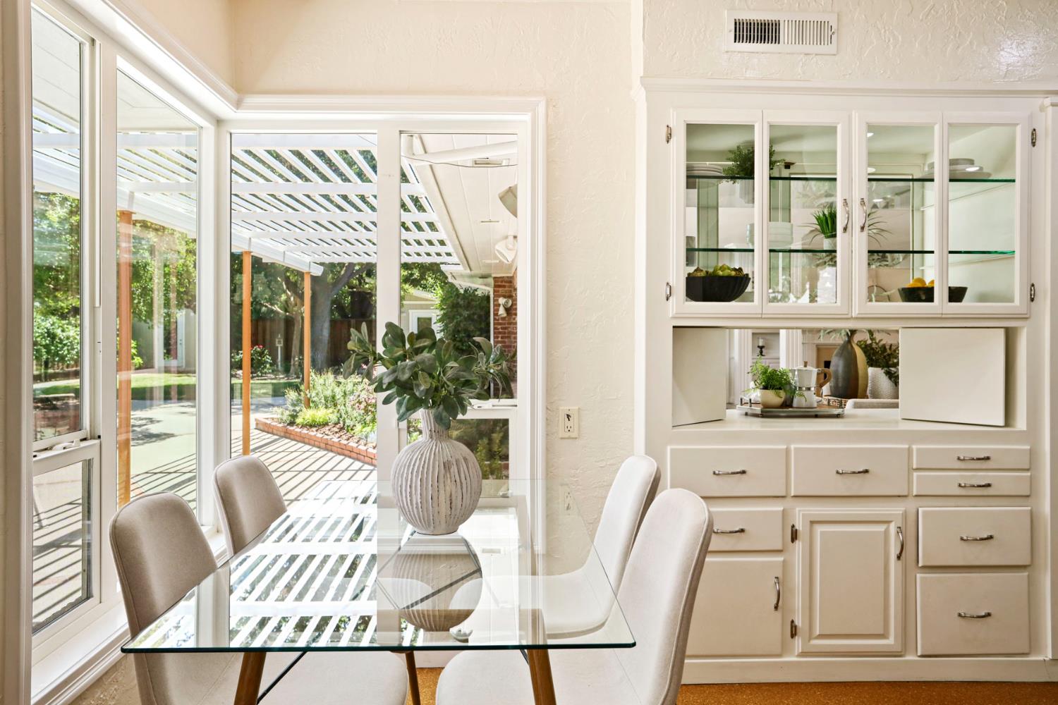 1330 Magnolia Ave, Modesto, CA 95350