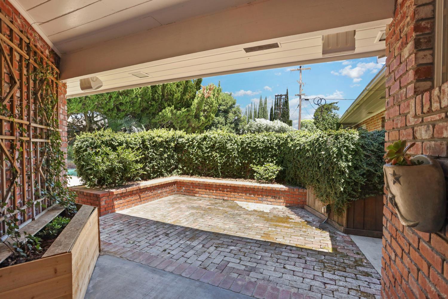 1330 Magnolia Ave, Modesto, CA 95350