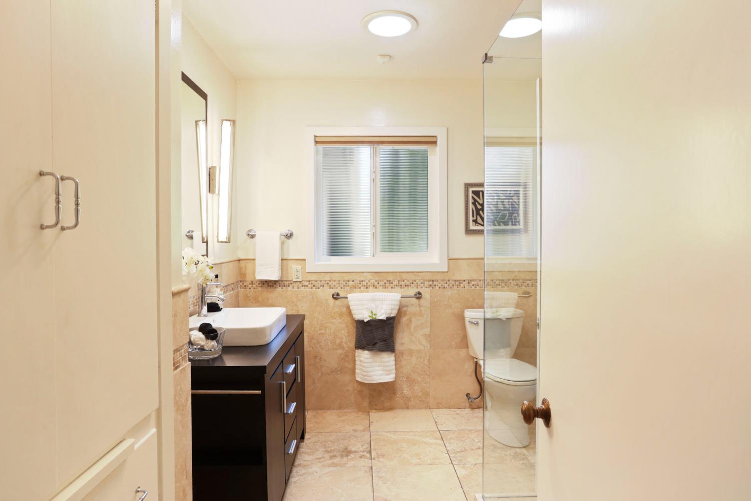 1330 Magnolia Ave, Modesto, CA 95350