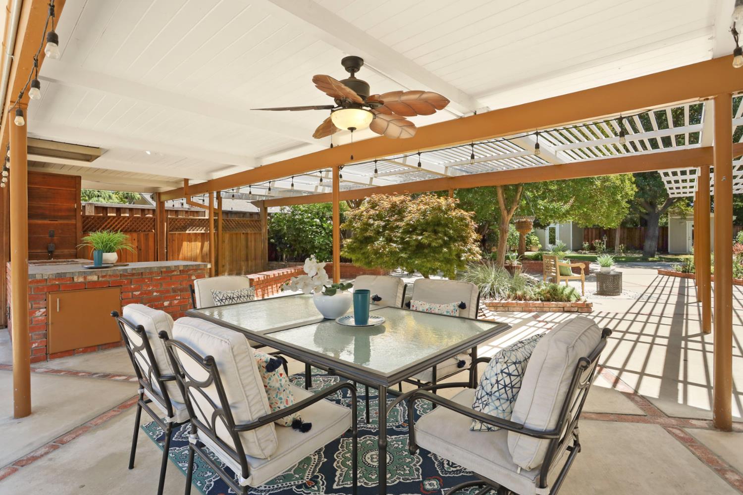 1330 Magnolia Ave, Modesto, CA 95350