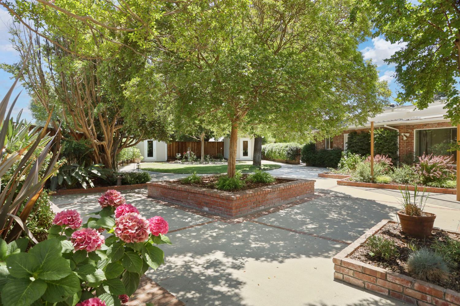 1330 Magnolia Ave, Modesto, CA 95350